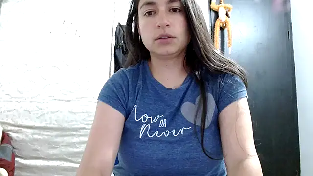 Snapshot of Escarcha-blue chatting on October 25, 4:09 am Escarcha-blue online show from October 25, 4:09 am