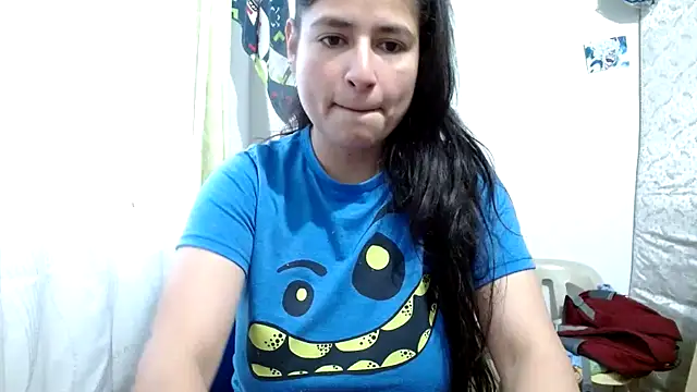 Snapshot of Escarcha-blue chatting on November 3, 10:32 pm Escarcha-blue online show from November 3, 10:32 pm