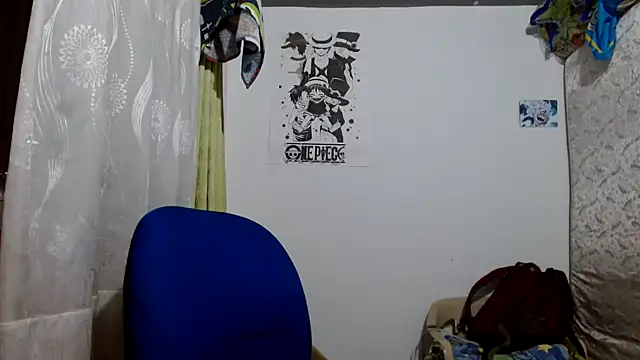 Snapshot of Escarcha-blue chatting on November 27, 12:24 am Escarcha-blue online show from November 27, 12:24 am