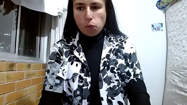 Snapshot of Escarcha-blue chatting on November 29, 3:53 am Escarcha-blue online show from November 29, 3:53 am