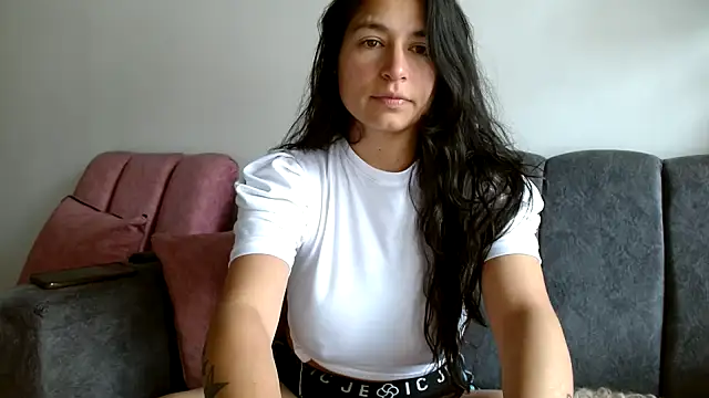 Escarcha-blue online show from February 6, 3:59 pm