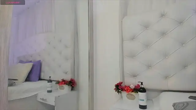 kamii arias online show from October 2, 12:23 pm