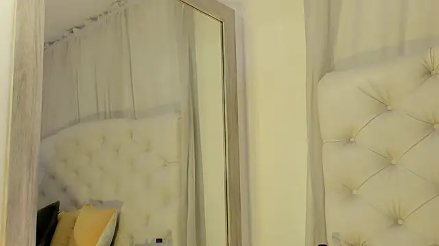 kamii arias online show from November 24, 2:28 pm