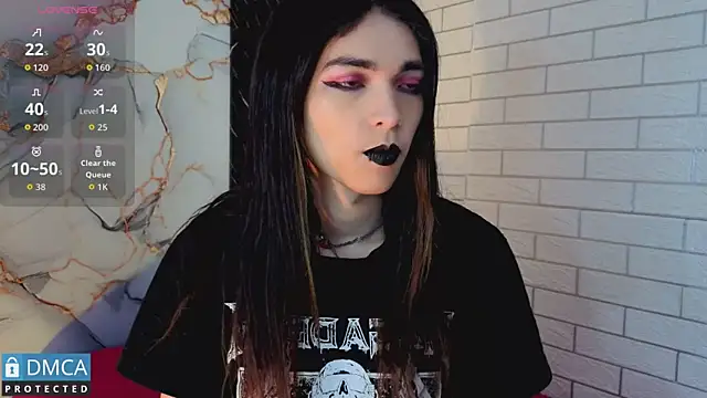 MaeveKuro online show from May 10, 3:12 am