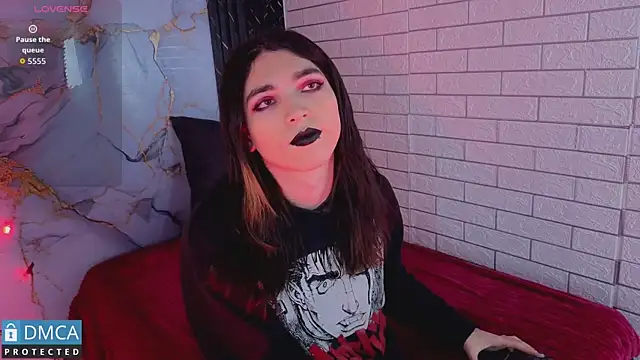 MaeveKuro online show from June 6, 3:22 am