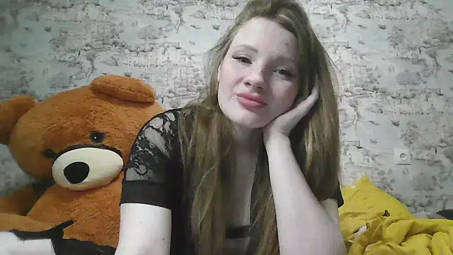 Snapshot of Eveline_May chatting on March 16, 6:34 pm Eveline May online show from March 16, 6:34 pm