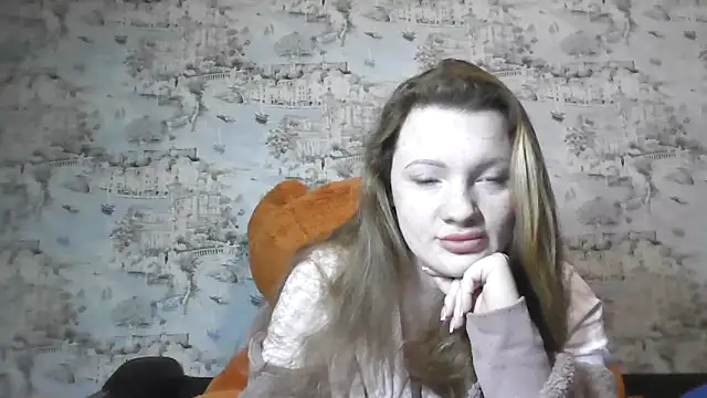 Eveline May online show from March 11, 3:51 pm