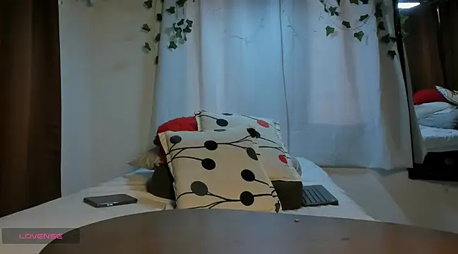 SamanthaLara online show from March 17, 2:45 pm