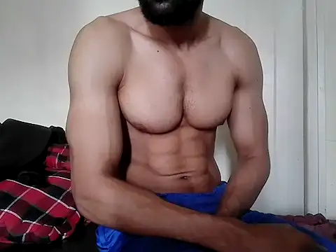 Snapshot of fitbuddy1 chatting on May 4, 7:48 am fitbuddy1 online show from May 4, 7:48 am