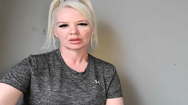 Blonde-Grace online show from July 24, 1:53 pm