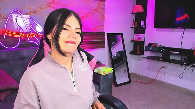 Cloe roouse online show from May 31, 1:47 am
