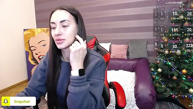 Snapshot of JenniferStone chatting on January 5, 6:46 am JenniferStone online show from January 5, 6:46 am