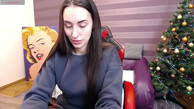 Snapshot of JenniferStone chatting on January 7, 6:38 am JenniferStone online show from January 7, 6:38 am