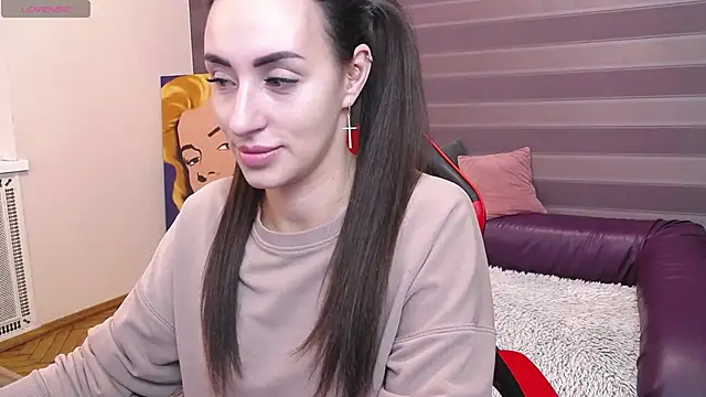 Snapshot of JenniferStone chatting on November 25, 8:47 am JenniferStone online show from November 25, 8:47 am