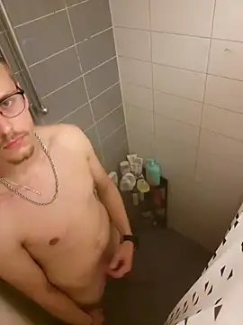 luckyluuk25 online show from October 7, 6:16 pm