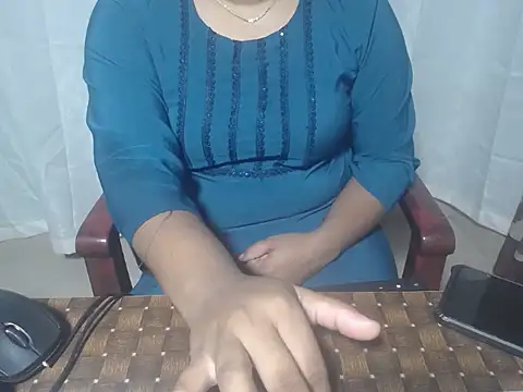 Snapshot of Megha-34 chatting on October 11, 11:58 pm Megha-34 online show from October 11, 11:58 pm