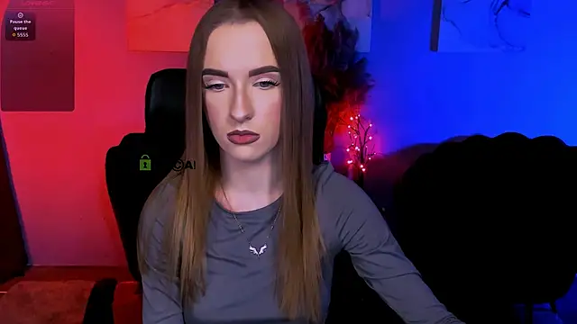 doll vey online show from November 30, 8:02 pm