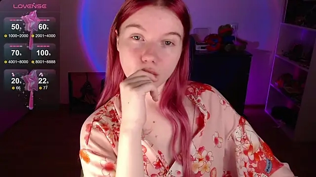 Snapshot of Strawberry_juli chatting on November 2, 10:50 am Strawberry juli online show from November 2, 10:50 am