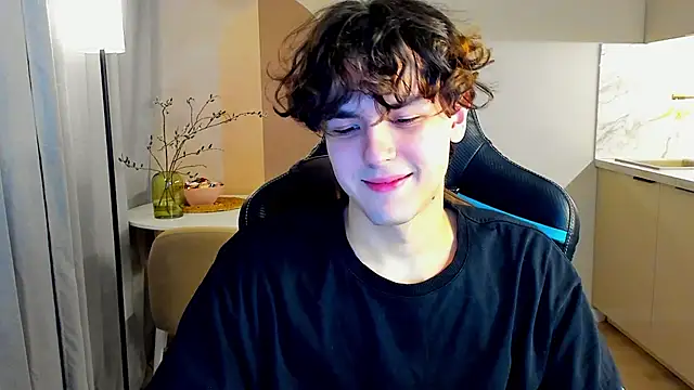 TravisRevas online show from March 16, 1:44 am