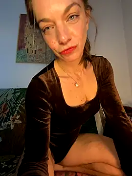 Snapshot of Rosemarie_Blu chatting on December 3, 10:57 am Rosemarie Blu online show from December 3, 10:57 am