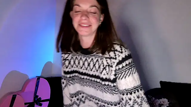 Snapshot of Rosemarie_Blu chatting on February 23, 6:16 pm Rosemarie Blu online show from February 23, 6:16 pm