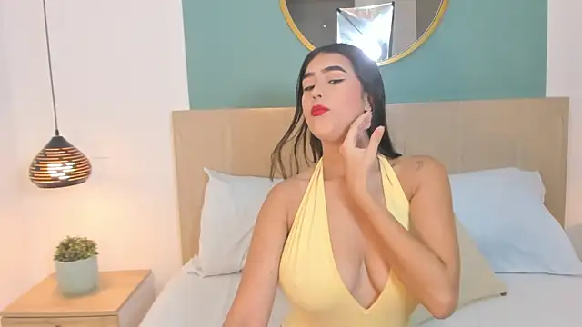 dulce victoriaa  online show from April 1, 1:28 am