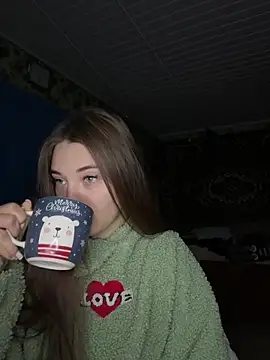 Snapshot of MrrKate chatting on December 4, 2:10 am MrrKate online show from December 4, 2:10 am