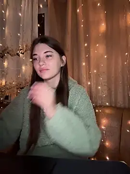 Snapshot of MrrKate chatting on December 15, 2:05 am MrrKate online show from December 15, 2:05 am