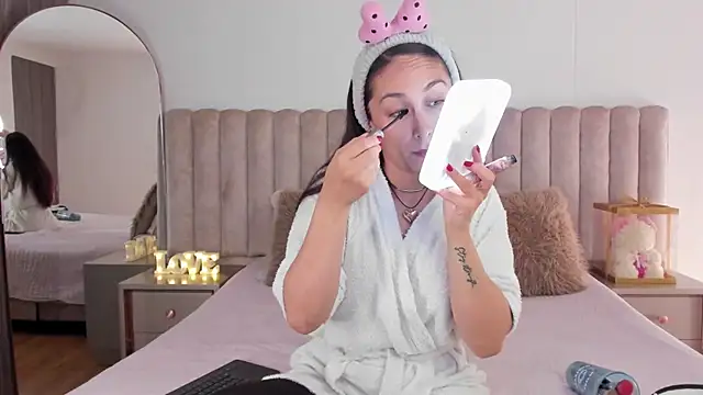 Sophie Restrepo online show from March 20, 2:42 pm