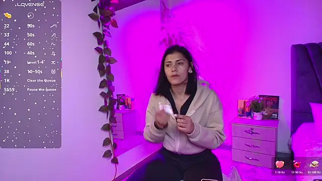 miaoconell online show from June 11, 11:58 pm
