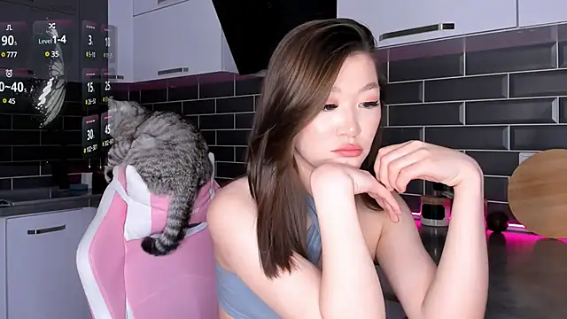 ShaiyaMinn3 online show from February 27, 11:59 pm