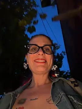 Snapshot of NataKitten chatting on June 23, 6:28 pm NataKitten online show from June 23, 6:28 pm