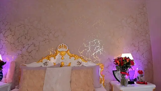 Snapshot of ScarlettWallace chatting on November 9, 4:49 pm ScarlettWallace online show from November 9, 4:49 pm