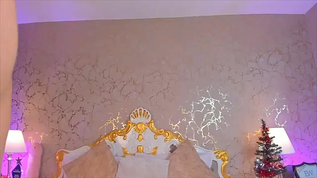 Snapshot of ScarlettWallace chatting on December 4, 8:39 pm ScarlettWallace online show from December 4, 8:39 pm