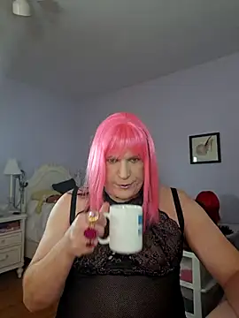 Snapshot of Victoriatv1 chatting on November 15, 11:43 pm Victoriatv1 online show from November 15, 11:43 pm