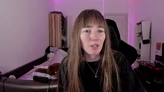 bekkawell online show from September 17, 4:41 pm