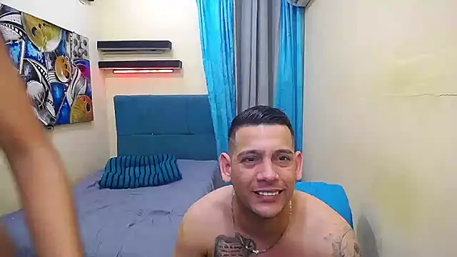 Snapshot of fuck_brutal_ chatting on November 12, 12:22 am fuck brutal online show from November 12, 12:22 am