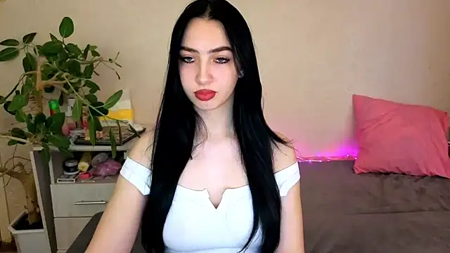Snapshot of WildKittenX_ chatting on May 20, 5:13 am WildKittenX online show from May 20, 5:13 am