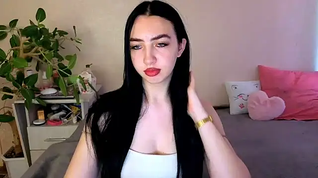 Snapshot of WildKittenX_ chatting on July 3, 4:08 am WildKittenX online show from July 3, 4:08 am