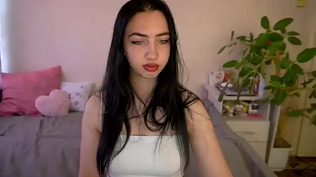 Snapshot of WildKittenX_ chatting on July 18, 4:38 am WildKittenX online show from July 18, 4:38 am