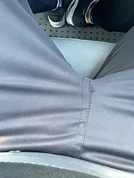 Snapshot of Smallcoco26 chatting on March 13, 2:33 pm Smallcoco26 online show from March 13, 2:33 pm