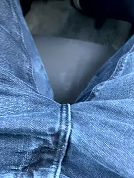 Snapshot of Smallcoco26 chatting on January 9, 2:31 pm Smallcoco26 online show from January 9, 2:31 pm