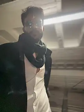 Snapshot of YJeromZCoxk chatting on March 11, 4:07 pm YJeromZCoxk online show from March 11, 4:07 pm