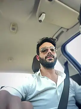 Snapshot of YJeromZCoxk chatting on March 12, 12:26 pm YJeromZCoxk online show from March 12, 12:26 pm