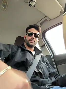 Snapshot of YJeromZCoxk chatting on March 18, 3:31 pm YJeromZCoxk online show from March 18, 3:31 pm