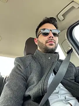 Snapshot of YJeromZCoxk chatting on March 22, 7:47 am YJeromZCoxk online show from March 22, 7:47 am