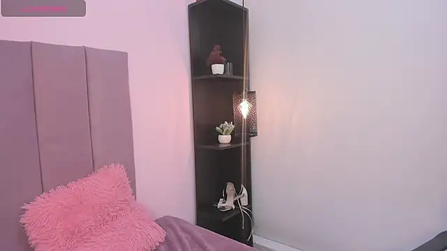 Bonniie 22 online show from March 18, 10:58 pm