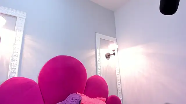 Bonniie 22 online show from October 9, 12:58 pm