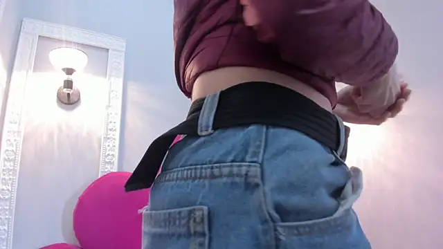 Bonniie 22 online show from October 23, 2:05 pm