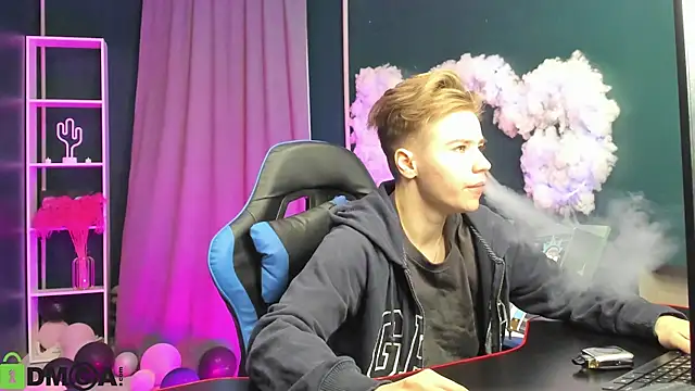 Snapshot of Jean_Wilsons chatting on November 18, 11:14 am Jean Wilsons online show from November 18, 11:14 am